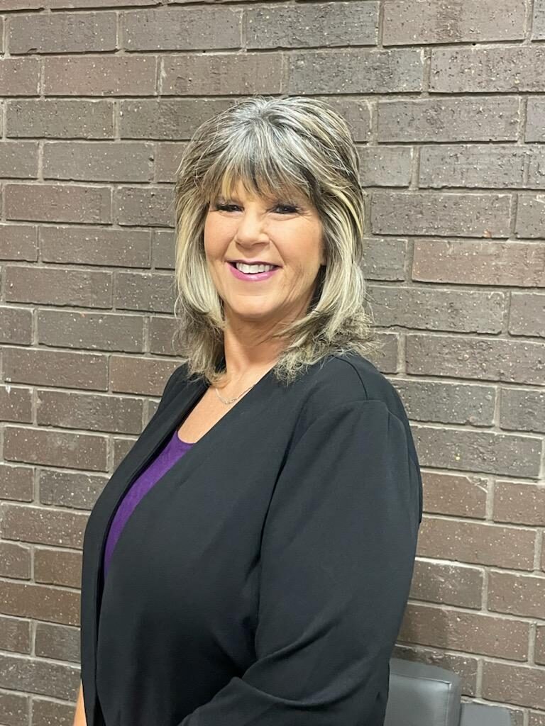 Photo of Julie Bauer Photo of Julie Bauer